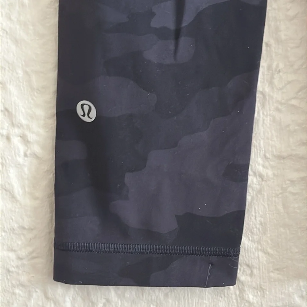 Lululemon Swift Speed High-Rise Crop 21” Heritage 365 Camo Deep Coal Leggings 0